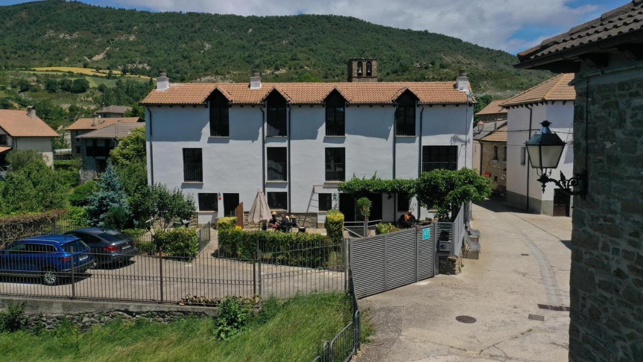 Casas Pirineos Apartment Sabinanigo Ngoại thất bức ảnh
